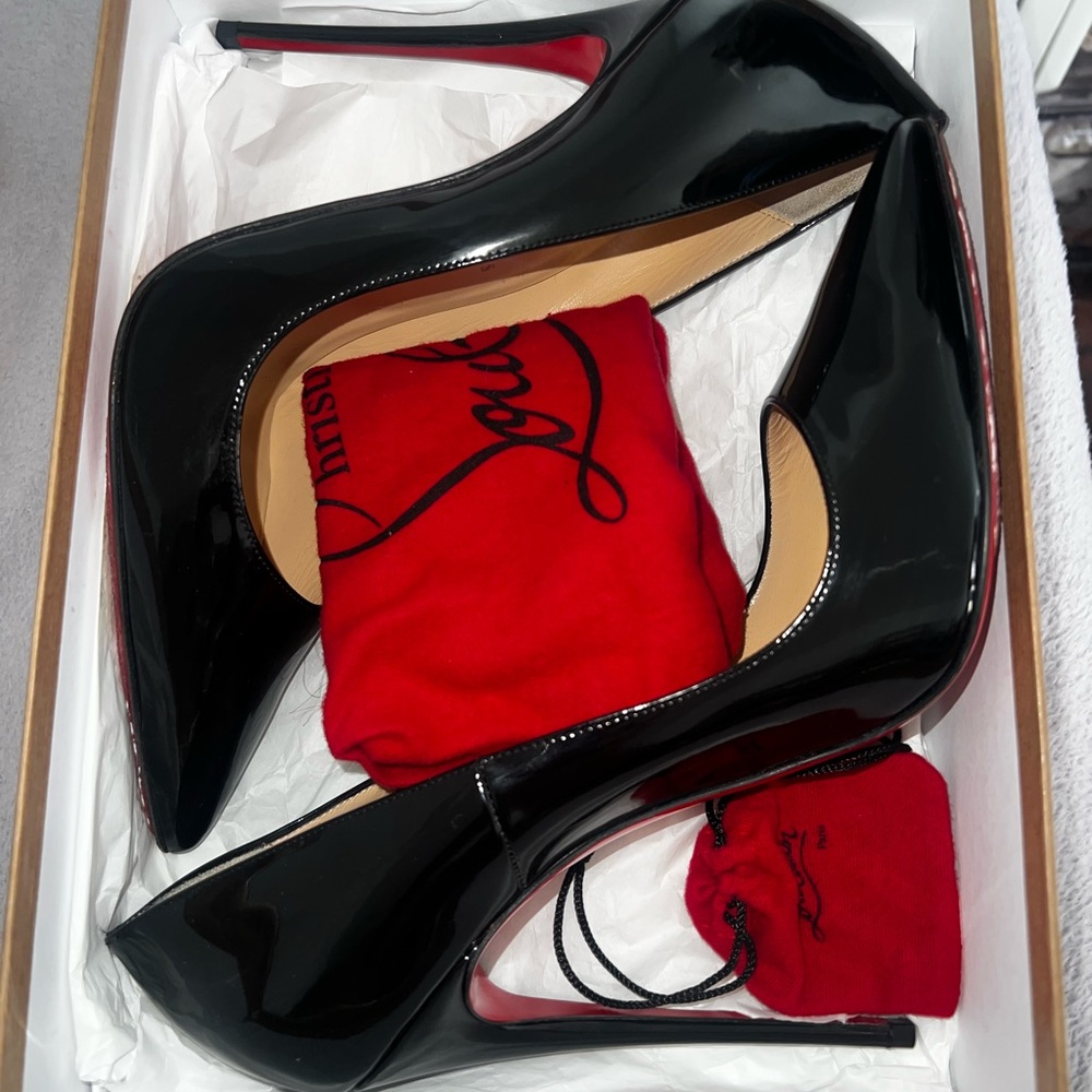 Lowest Price on Posh! Christian Louboutin
120mm So Kate Patent Pointed-Toe Pumps